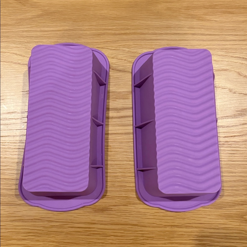 Lot Of 2 Silicon Bread And Loaf Pans. - Picture 3 of 5